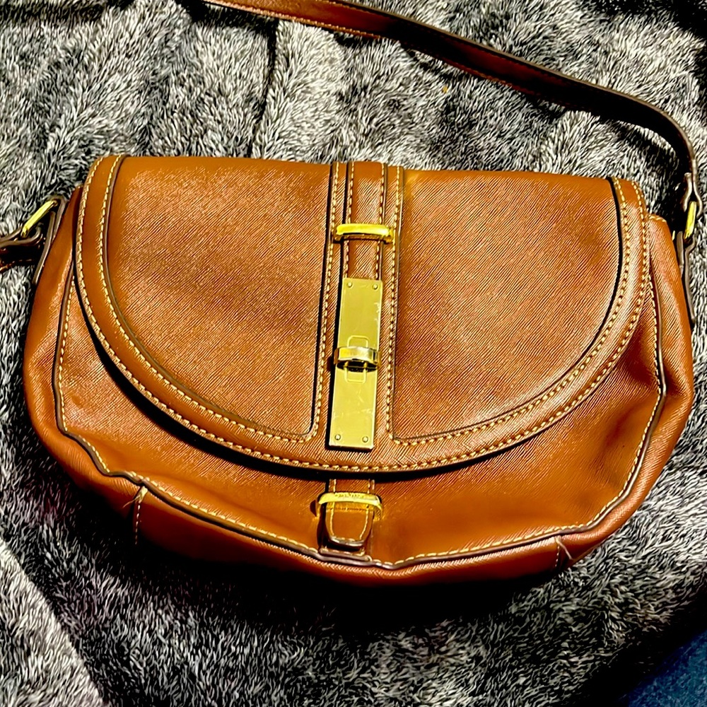 Nine West purse used once. Spotless inside and out.